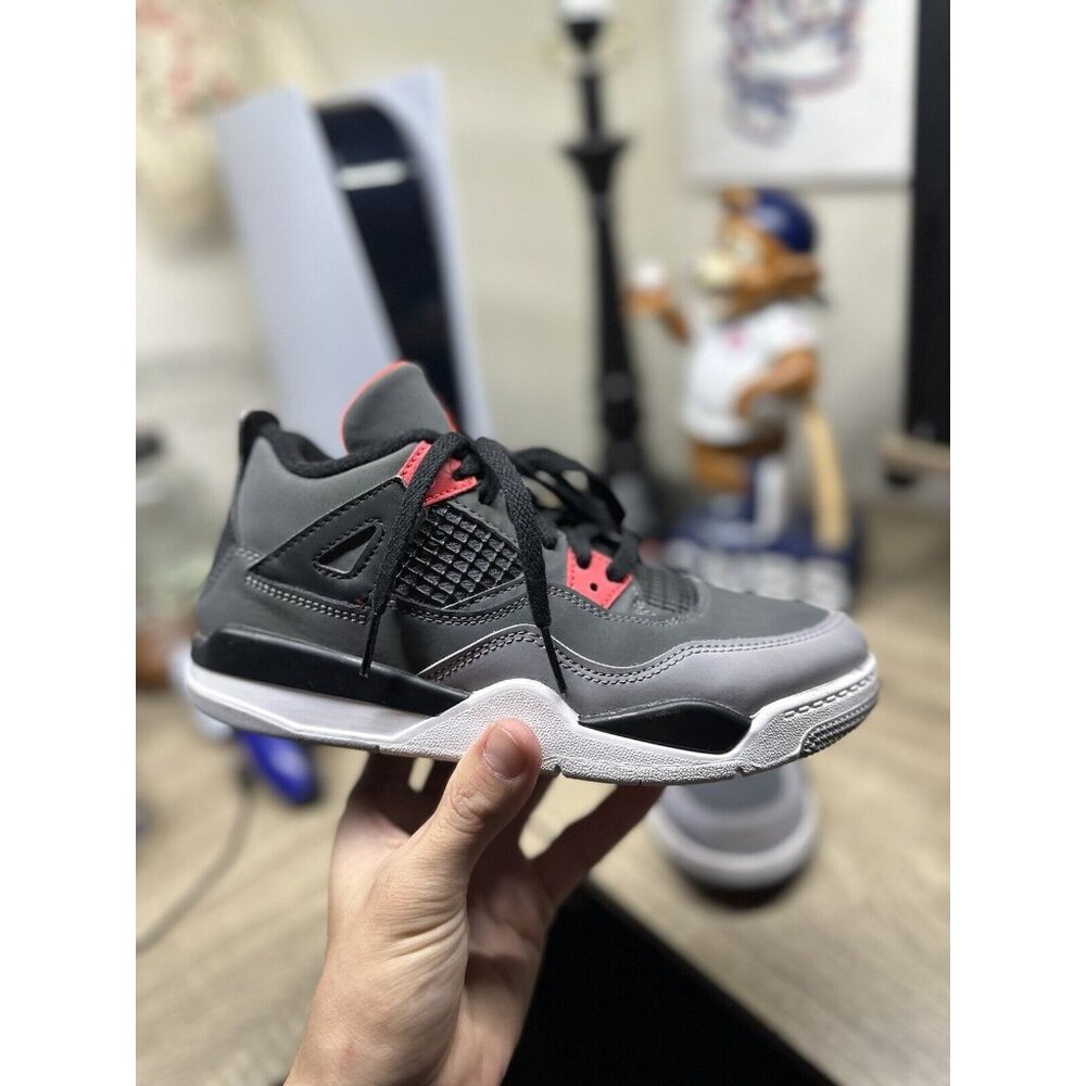 Air Jordan 4 Infrared Youth Size 3Y Women’s 4.5